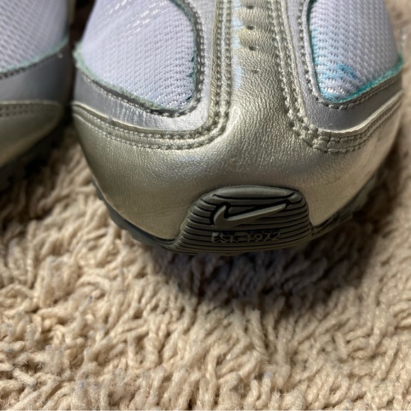 Nike Impax Sneakers, size 7 - Picture 4 of 14